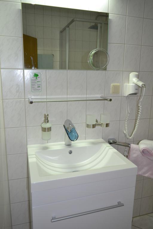 פרייטל Hotel & Restaurant Zur Linde מראה חיצוני תמונה