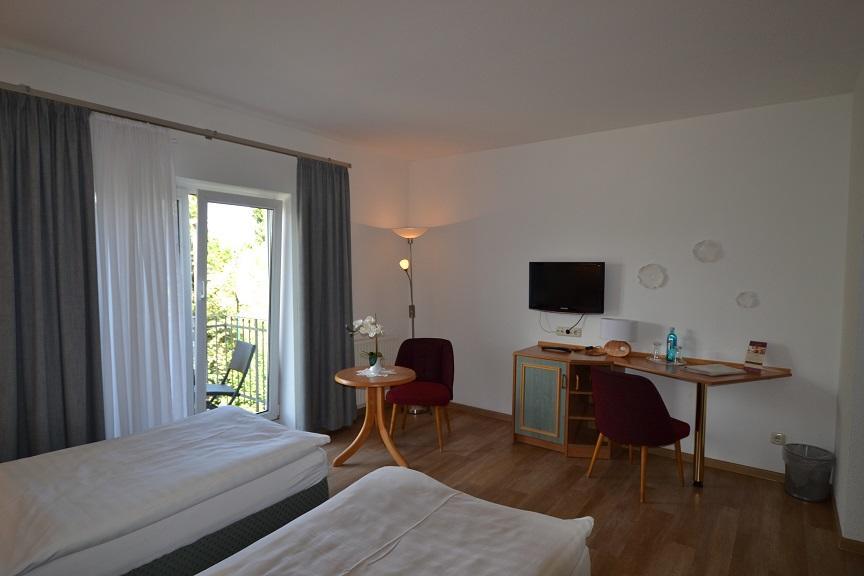 פרייטל Hotel & Restaurant Zur Linde מראה חיצוני תמונה